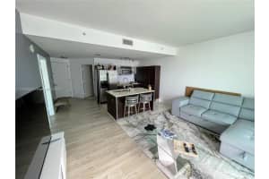 1900 N Bayshore Dr 4007, Miami