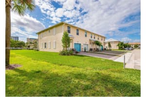 3932 Long Leaf Ln Hollywood, FL 33021 - MLS#A11908613