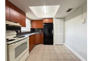 101 Ne 41st St E74 Oakland Park, FL 33334 - MLS#A11908625