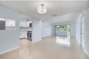 10421 Mahogany Key Cir 105 Miami, FL 33196 - MLS#A11908661