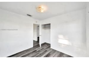 1001 N 16th Ct Fort Pierce, FL 34950 - MLS#A11908677