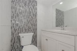 20301 W Country Club Dr 1221 Aventura, FL 33180 - MLS#A11908679