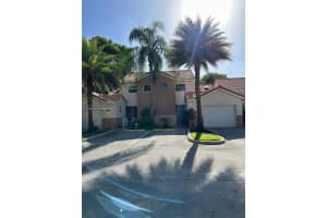 8265 NW 70th St, Tamarac, FL 33321, - MLS#A11908687