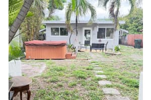 226 Sw 11th St, Dania Beach