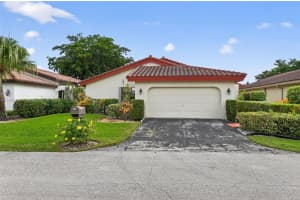 5665 Lakeview Mews Dr, Boynton Beach