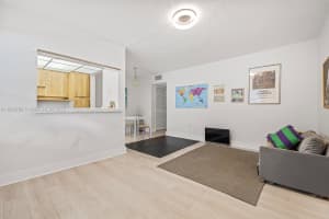 9140 Collins Ave C Surfside, FL 33154 - MLS#A11908799