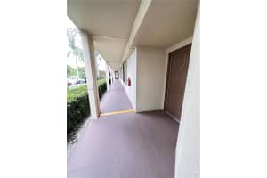 1301 Sw 142nd Ave 111h Pembroke Pines, FL 33027 - MLS#A11908803