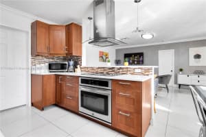 7711 Atlanta St Hollywood, FL 33024 - MLS#A11908849