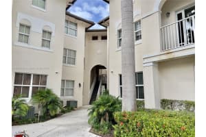 11501 Nw 89th St 215, Doral