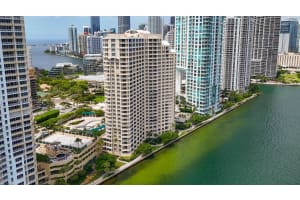 888 Brickell Key Dr 1001, Miami