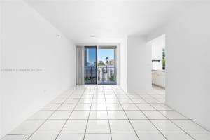 2642 Collins Ave #307, Miami Beach, FL 33140, - MLS#A11908937