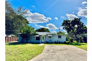6320 Mayo St Hollywood, FL 33023 - MLS#A11908975