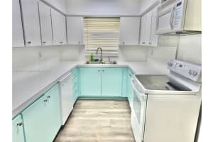 6320 Mayo St Hollywood, FL 33023 - MLS#A11908975