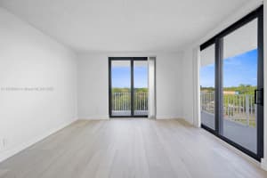 MLS# A11908984, Hollywood, Florida 33021