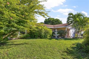 100 N Park Rd N Royal Palm Beach, FL 33411 - MLS#A11909049