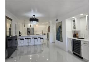 6010 S Falls Cir Dr APT 206, Lauderhill, FL 33319, - MLS#A11909055