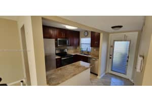 9620 Sunrise Lakes Blvd 211, Sunrise