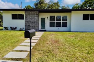 1180 Ne 200th Ter Miami, FL 33179 - MLS#A11909157