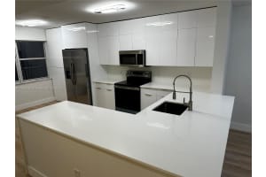 2560 Nw 103rd Ave 402 Sunrise, FL 33322 - MLS#A11909182