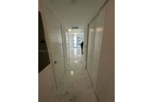 488 Ne 18th St 2004, Miami