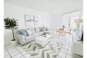 1750 W 46th St 535, Hialeah