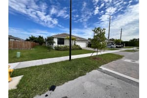 1695 Se 6th St Homestead, FL 33033 - MLS#A11909269