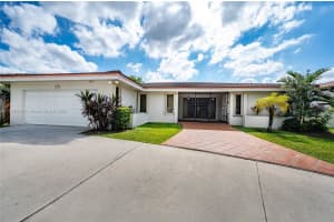 8100 Sw 34th St Miami, FL 33155 - MLS#A11909298