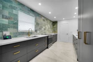 18280 NE 8th Ave, North Miami Beach, FL 33162, - MLS#A11909332