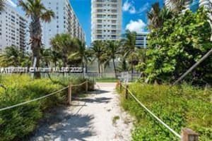 6061 Collins Ave APT 7B, Miami Beach, FL 33140, - MLS#A11909341