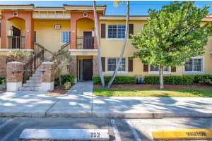 980 Ne 33rd Ter 204 Homestead, FL 33033 - MLS#A11909343