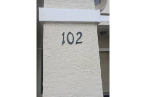 102 Belmont Ln 102, North Lauderdale