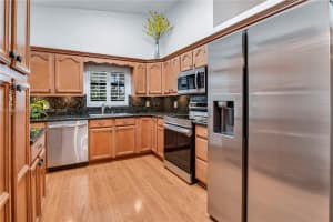 6530 NW 4th St, Plantation, FL 33317, Sold 12/17/25