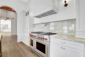 371 E Lakewood Rd West Palm Beach, FL 33405 - MLS#A11909352