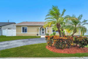 911 Nw 135th Way Sunrise, FL 33325 - MLS#A11909355