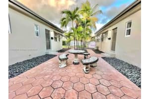1929 Dewey St 1927 Hollywood, FL 33020 - MLS#A11909365