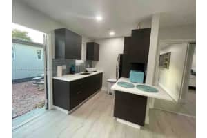 1929 Dewey St 1927 Hollywood, FL 33020 - MLS#A11909365