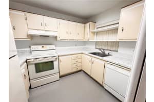 9441 Evergreen Pl APT 206, Davie, FL 33324, - MLS#A11909385