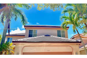 1587 Winterberry Ln Weston, FL 33327 - MLS#A11909386