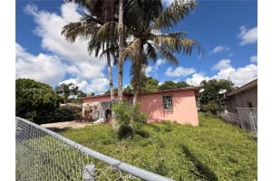 525 Nw 119th St Miami, FL 33168 - MLS#A11909400