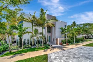 544 N Victoria Park Rd Fort Lauderdale, FL 33301 - MLS#A11909421