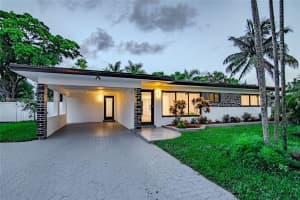 552 W Evanston Cir, Fort Lauderdale