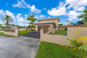 3200 Sw 132nd Ave Miami, FL 33175 - MLS#A11909442