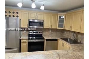 7542 NW 175th St #7542, Hialeah, FL 33015, - MLS#A11909456