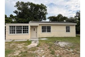 9 Miami Gardens Rd 0 West Park, FL 33023 - MLS#A11909491