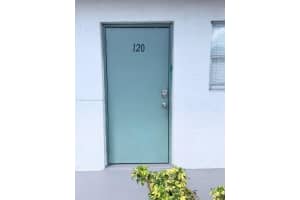 4311 Crystal Lake Dr 120 Deerfield Beach, FL 33064 - MLS#A11909512