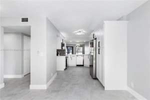 7408 Fairfax Dr 108 Tamarac, FL 33321 - MLS#A11909558