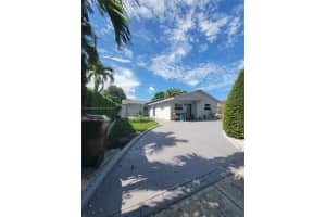 25 E 53rd Ter Hialeah, FL 33013 - MLS#A11909586