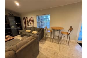 1411 Seagrape Cir Weston, FL 33326 - MLS#A11909623