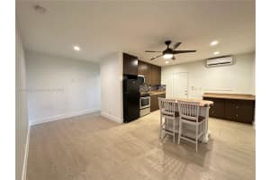 108 Nw 2nd Ave D Hallandale Beach, FL 33009 - MLS#A11909725