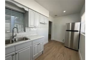 4300 Seagrape Dr 5 Lauderdale By The Sea, FL 33308 - MLS#A11909770